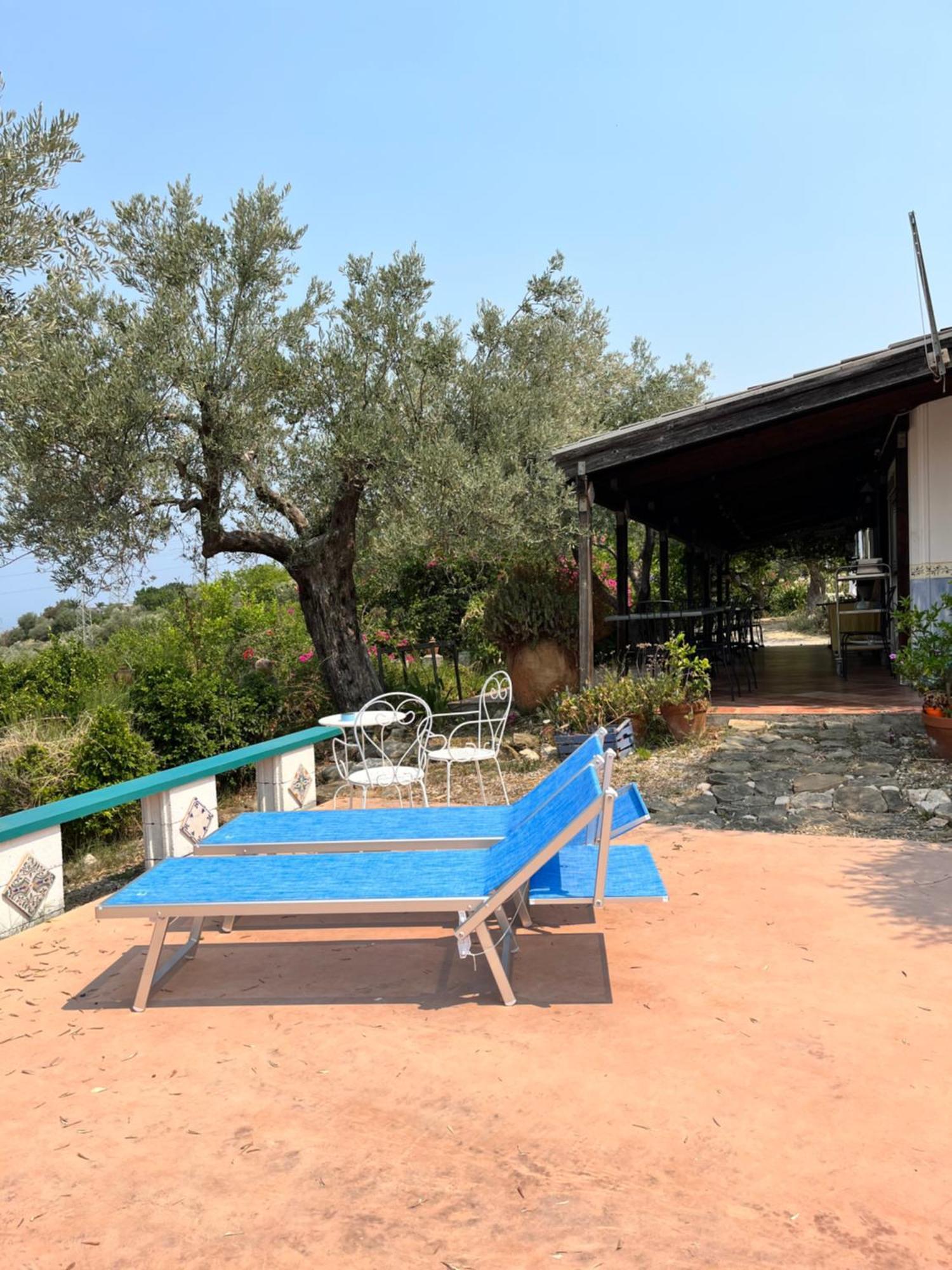 Gasthaus Giardino Di Sicilia SantʼAgata di Militello Exterior foto