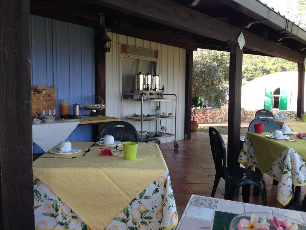 Gasthaus Giardino Di Sicilia SantʼAgata di Militello Exterior foto