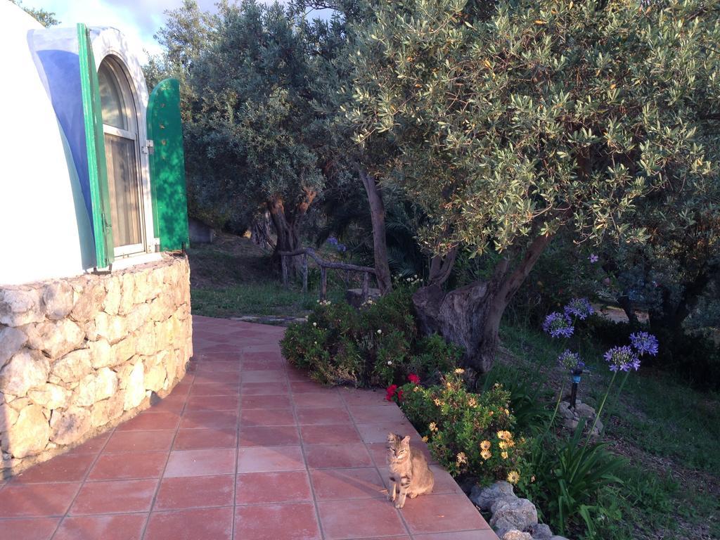 Gasthaus Giardino Di Sicilia SantʼAgata di Militello Exterior foto